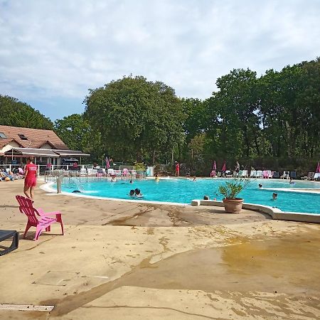 Mobil-Home Tout Confort A 300M De L'Ocean Saint-Brévin-les-Pins Zewnętrze zdjęcie