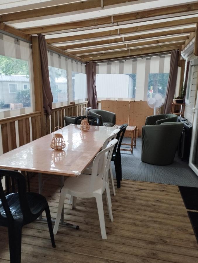 Mobil-Home Tout Confort A 300M De L'Ocean Saint-Brévin-les-Pins Zewnętrze zdjęcie